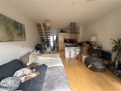 Kitchen/Living room